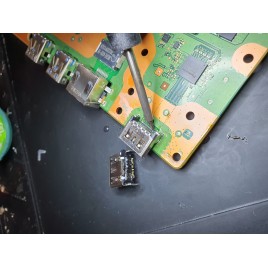 Changement de connecteur HDMI sur une PS5